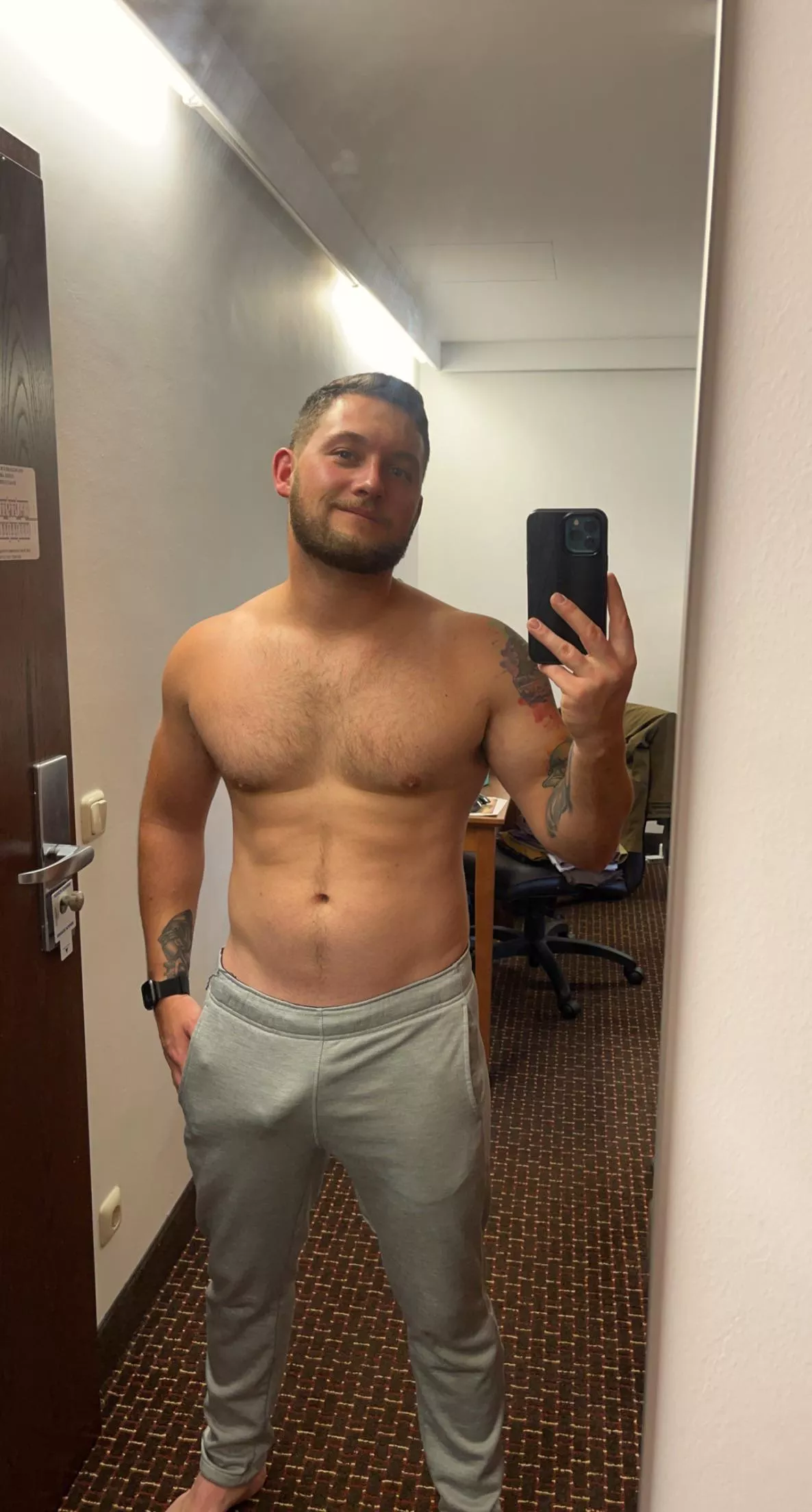 Abs and sauna, time for a shower [m]30