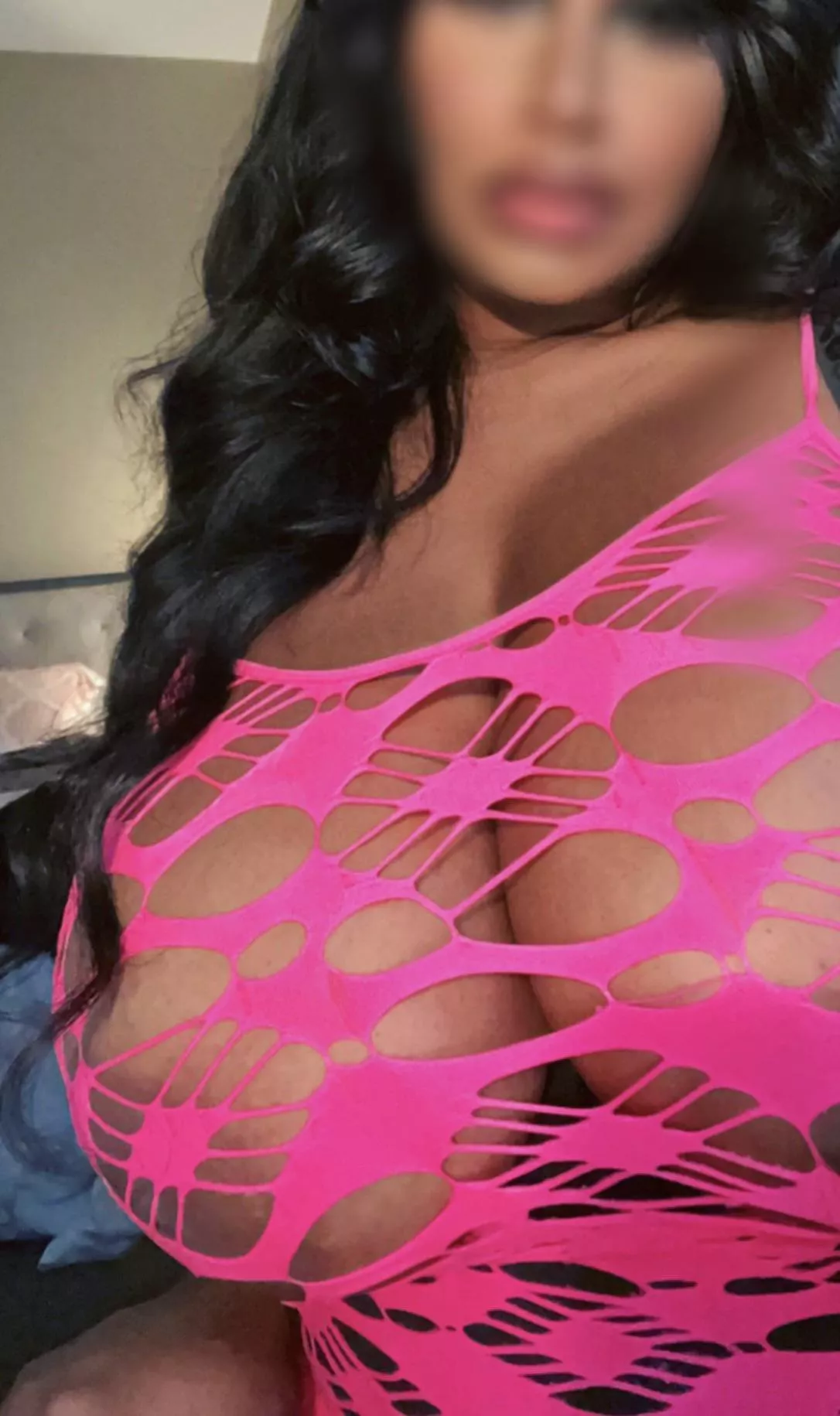 Any other curious hotties out there ? 🥰 🥵