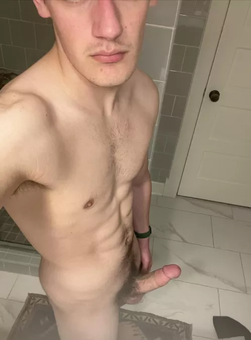 Anybody in NYC wanna suck n fuck?