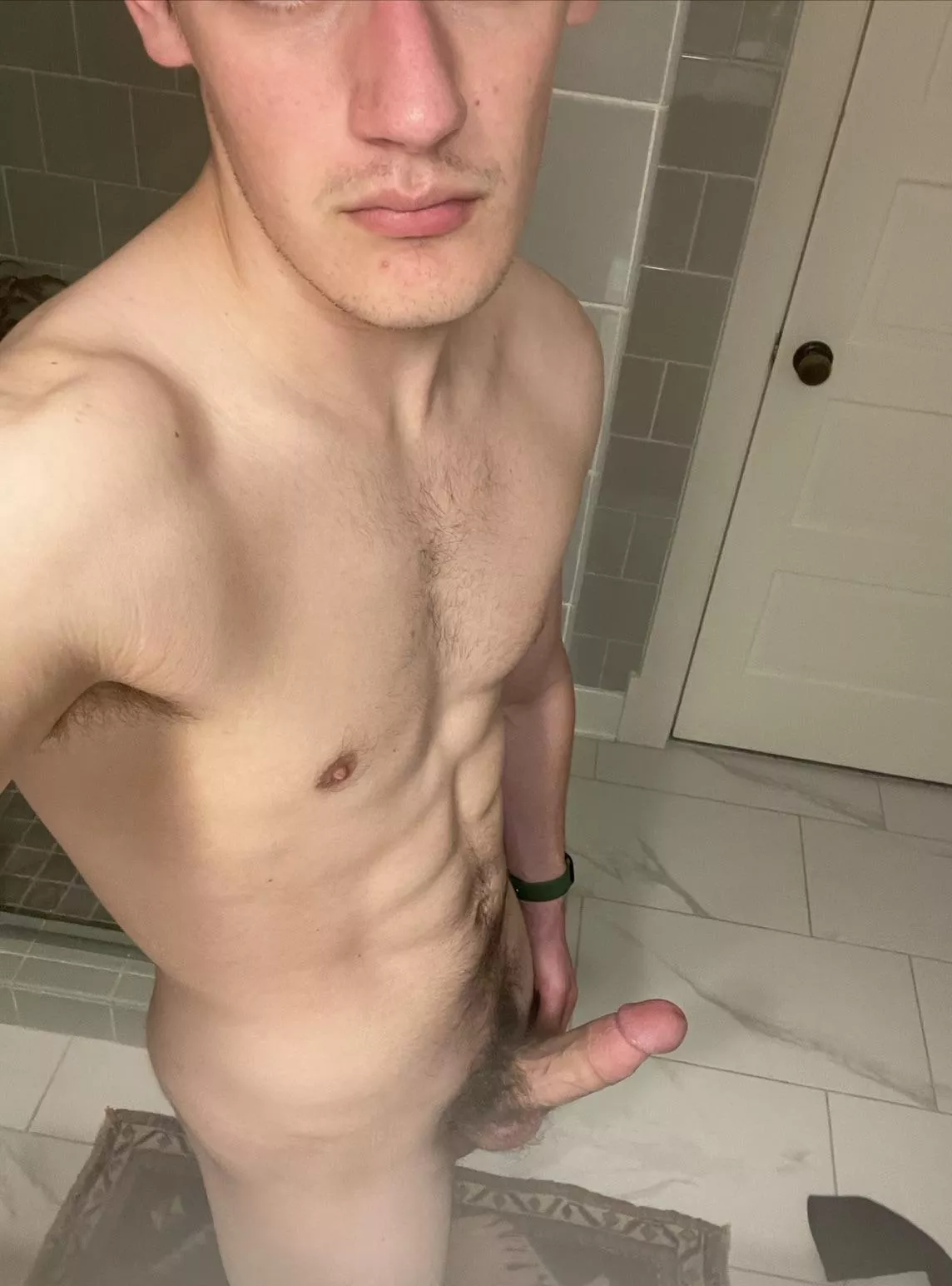 Anybody in NYC wanna suck n fuck?