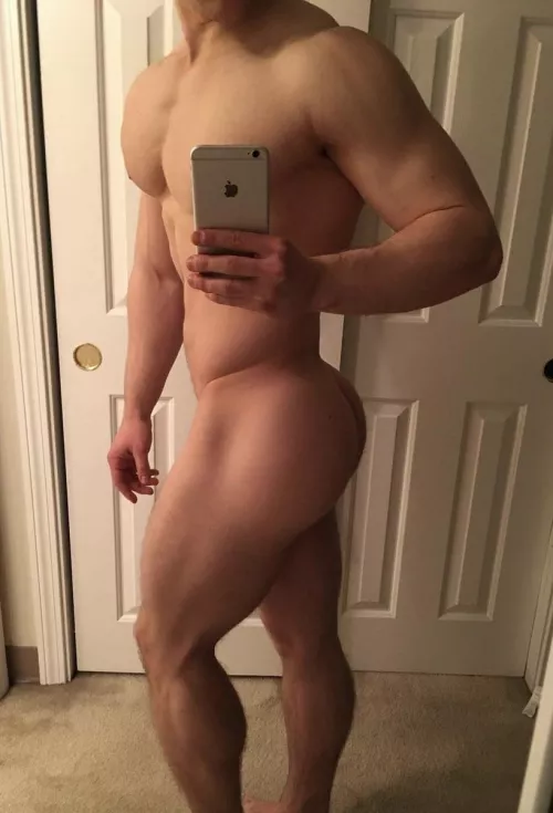 Anyone into shorter guys? I’m 25 and I’m 5’7” tall. I get told I’m too short…