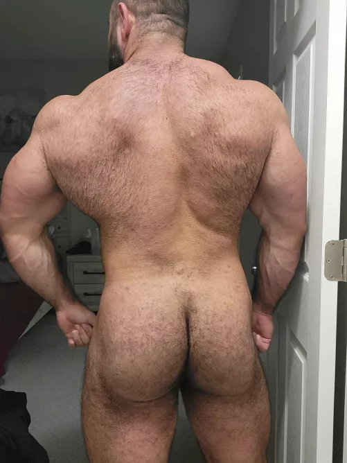 Big back big 🍑