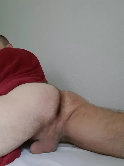 Cold Sunday. Who wants to warm me up?