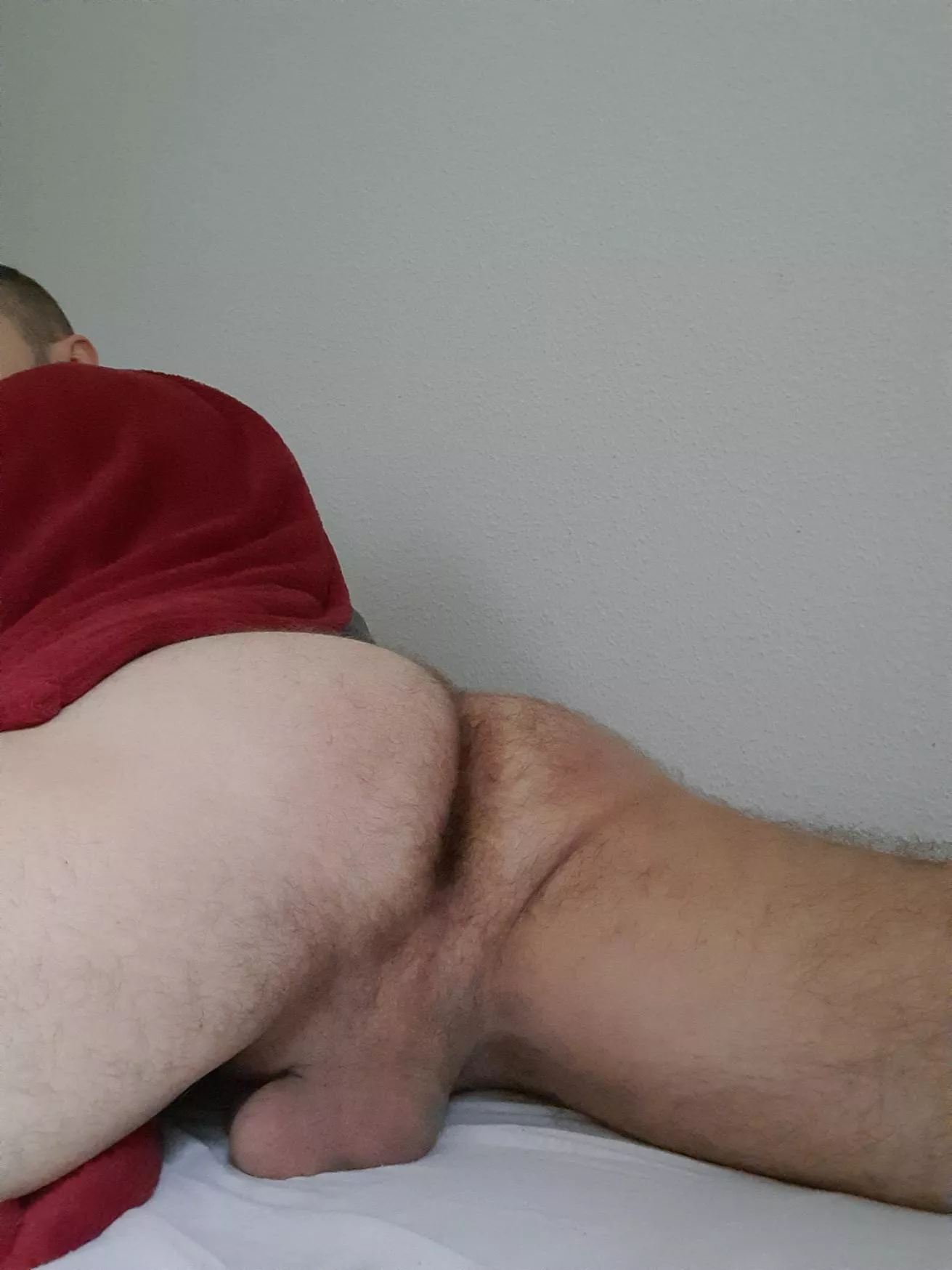 Cold Sunday. Who wants to warm me up?