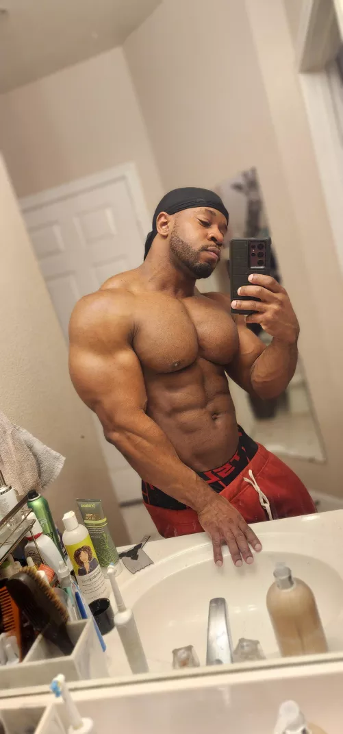 come chill with me today