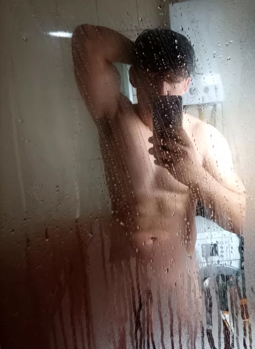 come take a shower with me 😘