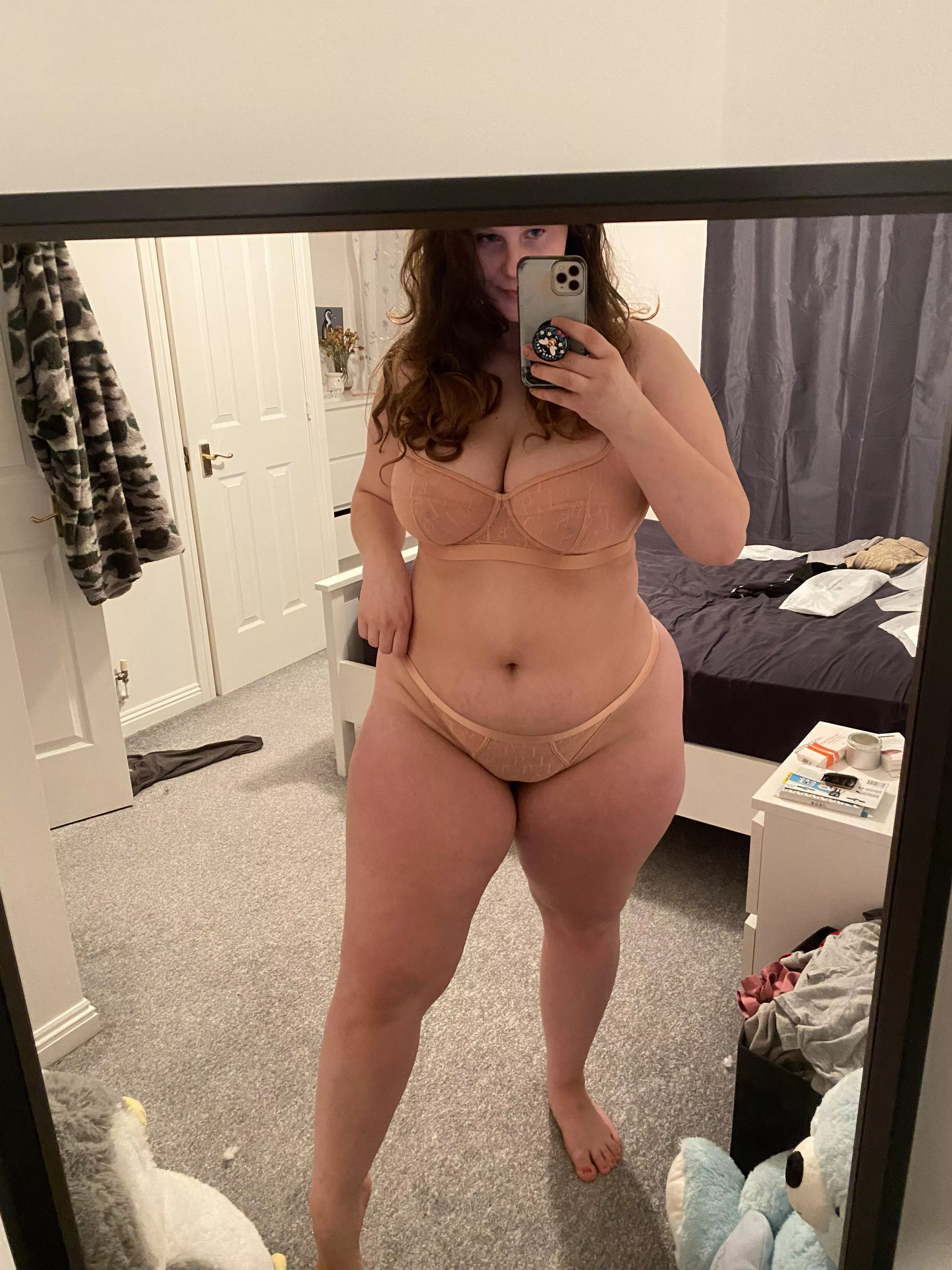 Cute lingerie makes me feel so prettyyyy🥰