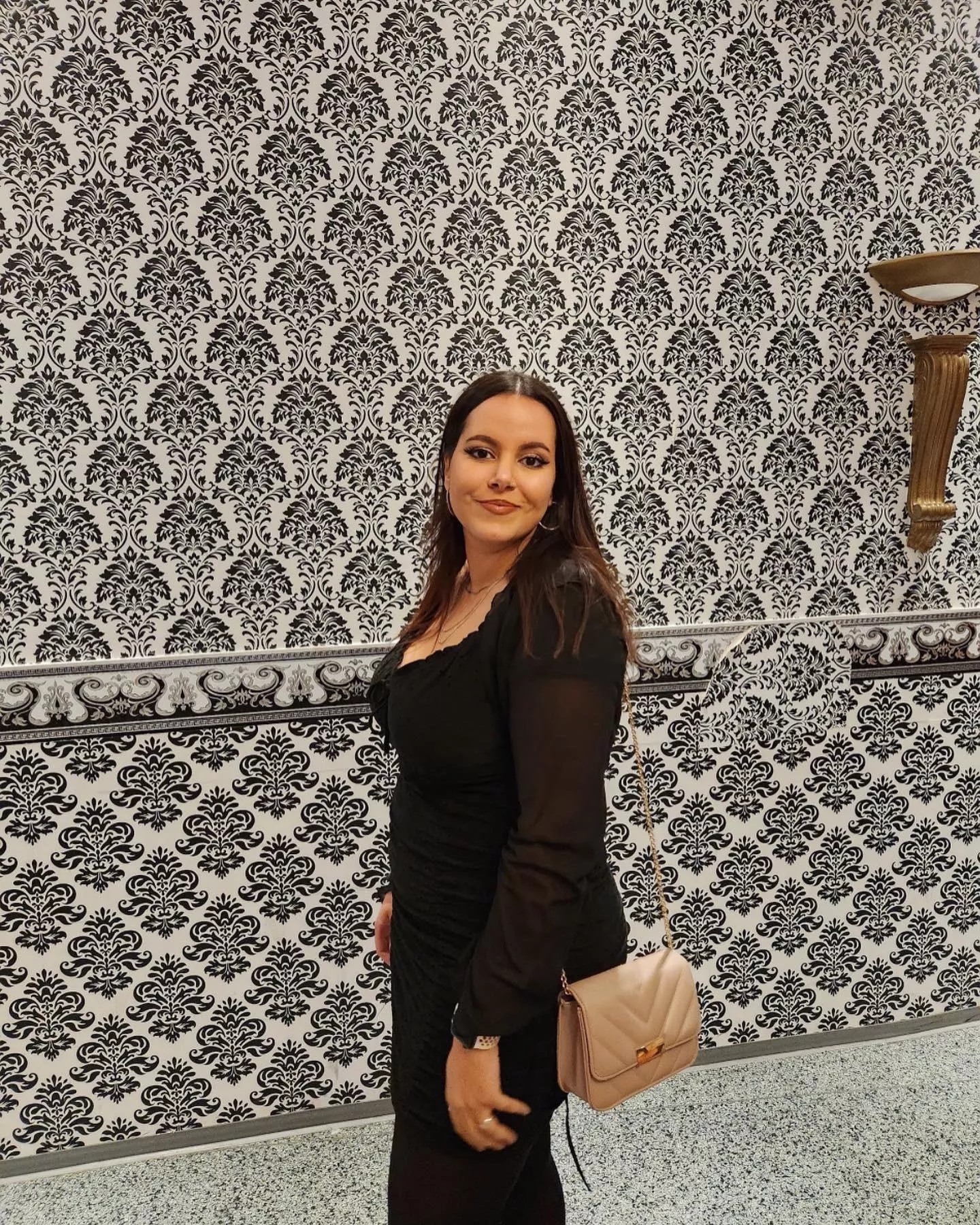 [f] been just feeling really cute at this wedding i went to yesterday❤️