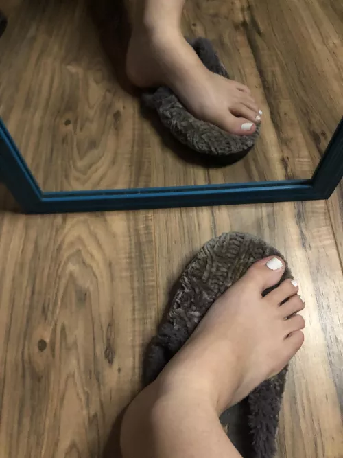 Have another way to keep my foot warm😊