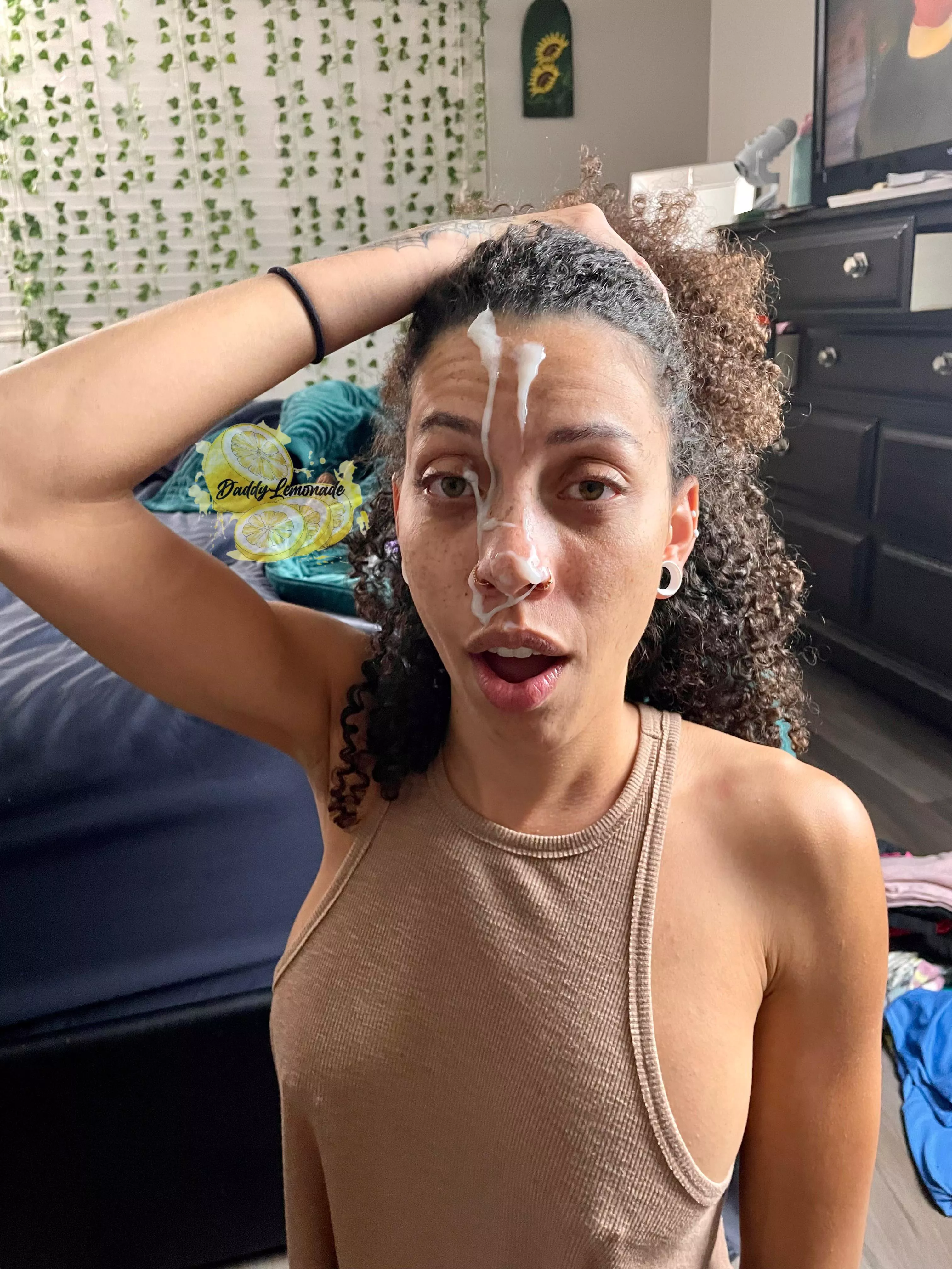 How does she look this good with cum on her face?!🥵