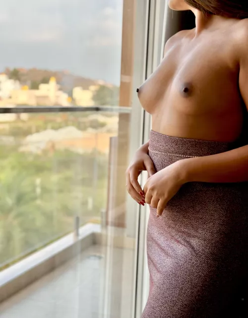 I could see lust in their eyes😍🥰 and the thought o[f] allowing them in my room is giving me chills😍❤️