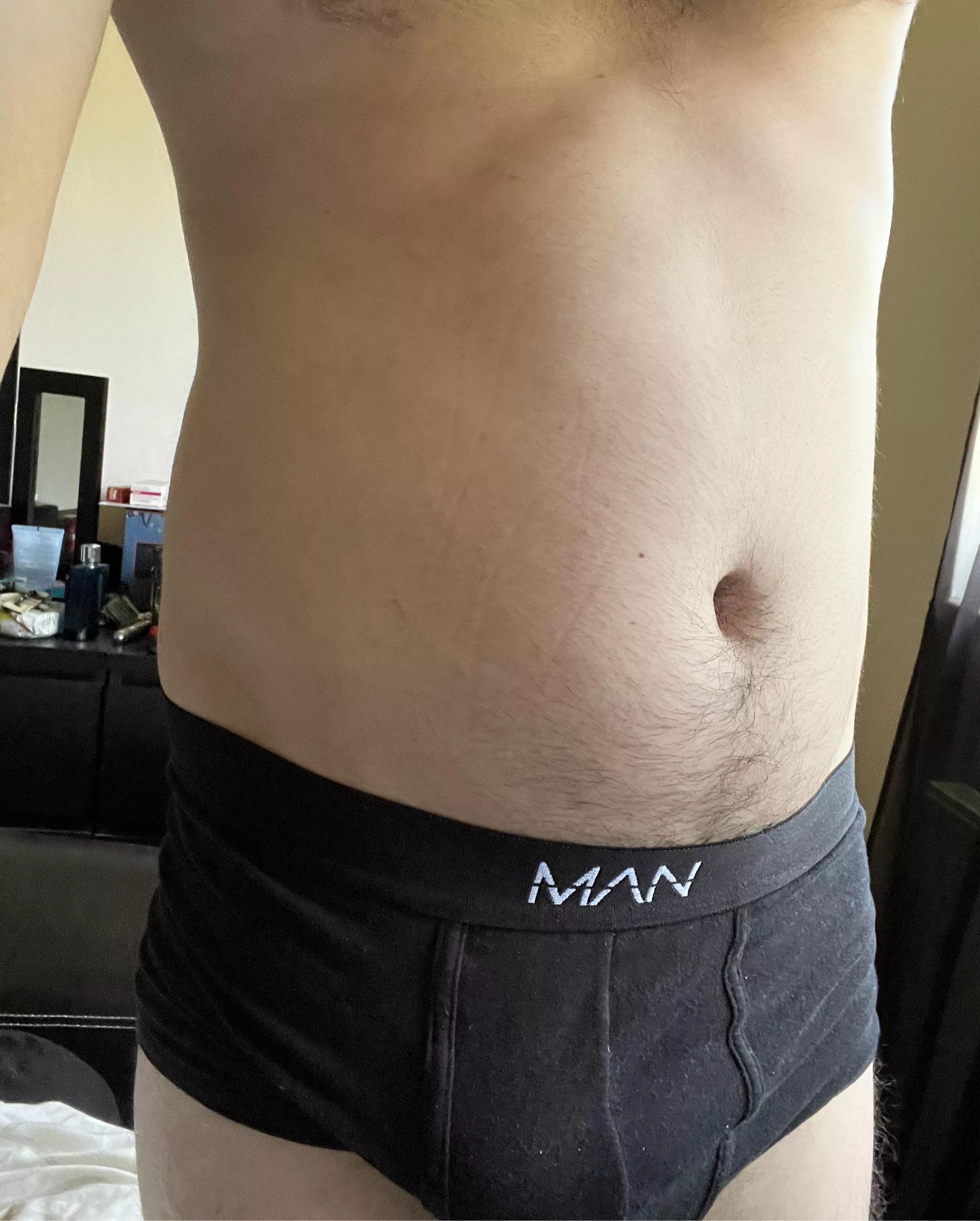 I got a big dick hiding in here. Dms open💦😈