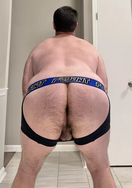 I love wearing underwear that exposes my big ass.