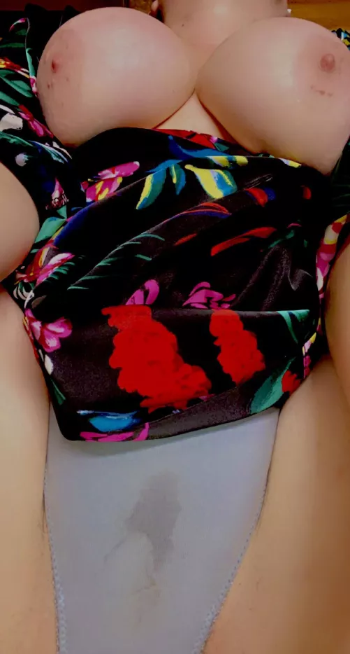 I need a plumber for this leaky pussy 💦