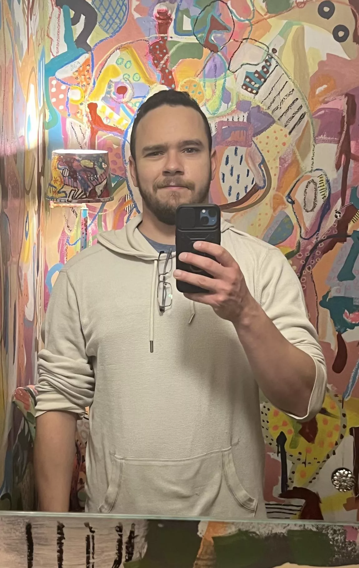 I need more gaymer friends. Anyone here playing returnal?