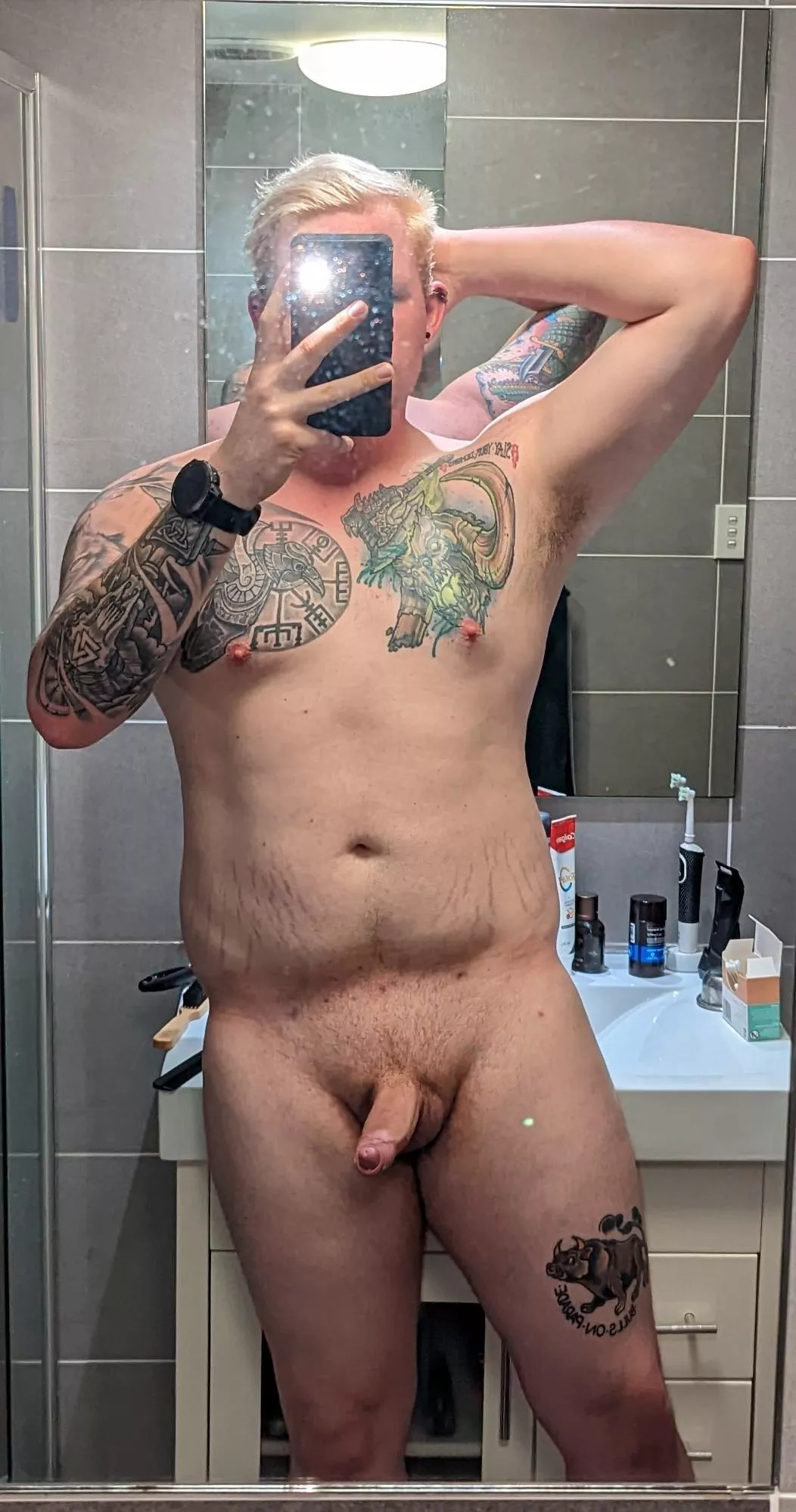 I really need to buy a mirror so I don't have to take nudes in the bathroom 😅