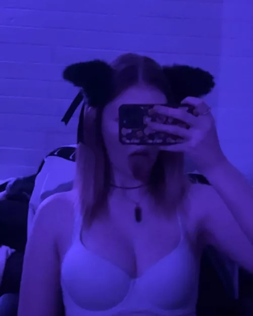 i wanna be a good kitty for you