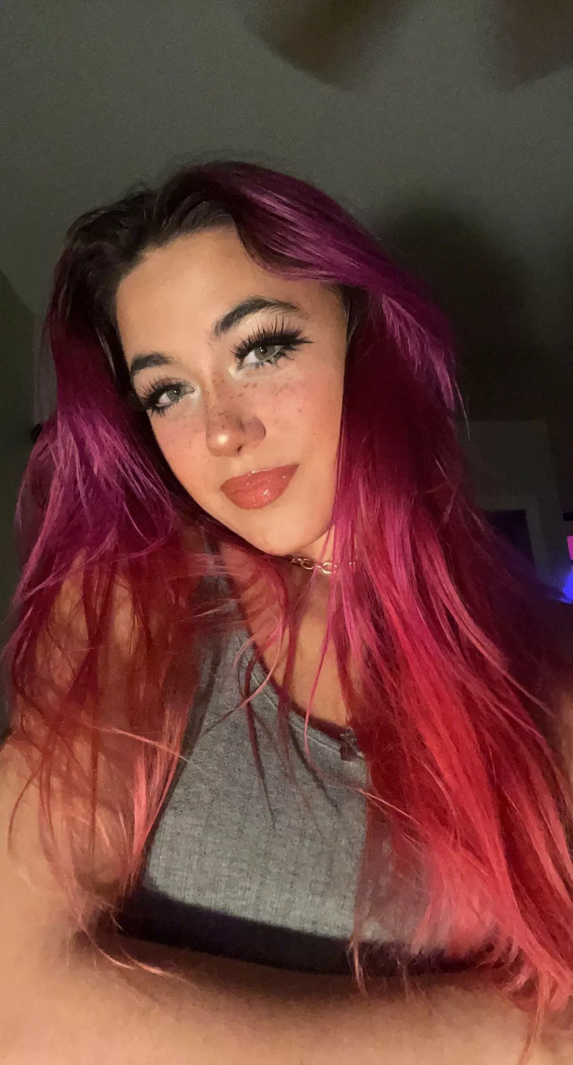 I want you to ruin my makeup 😊