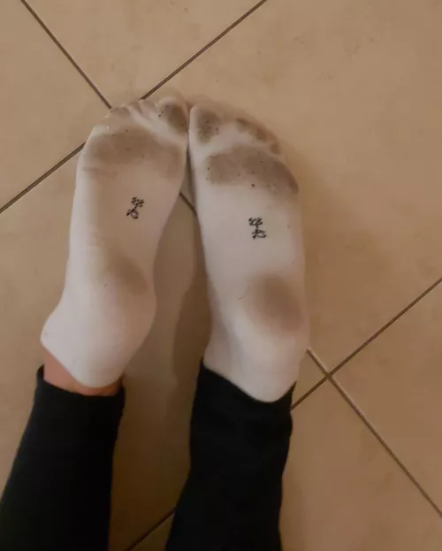 join r/dirtysocksgonewild