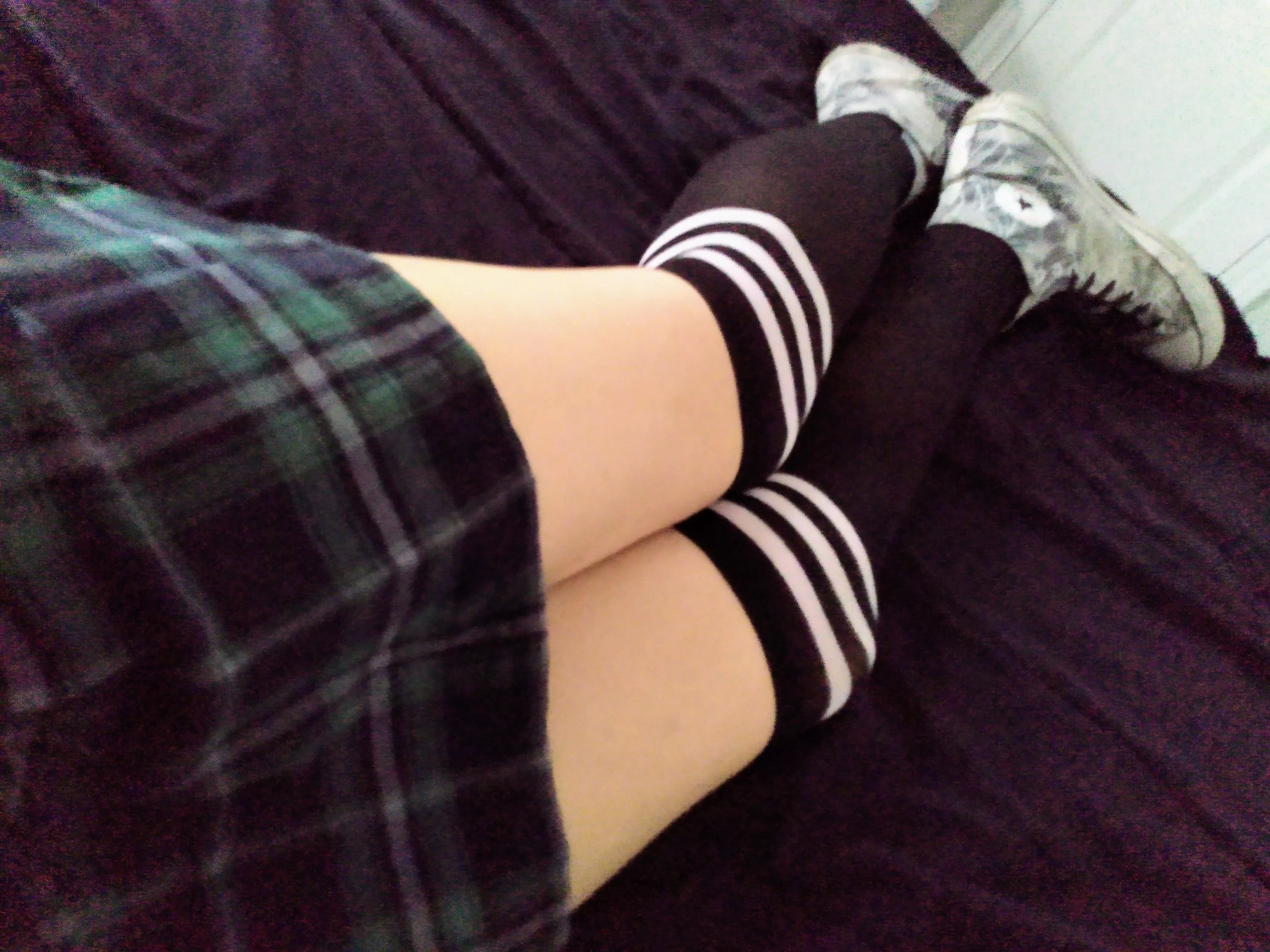 lay ur head on my thighs and tell me about your day -w-