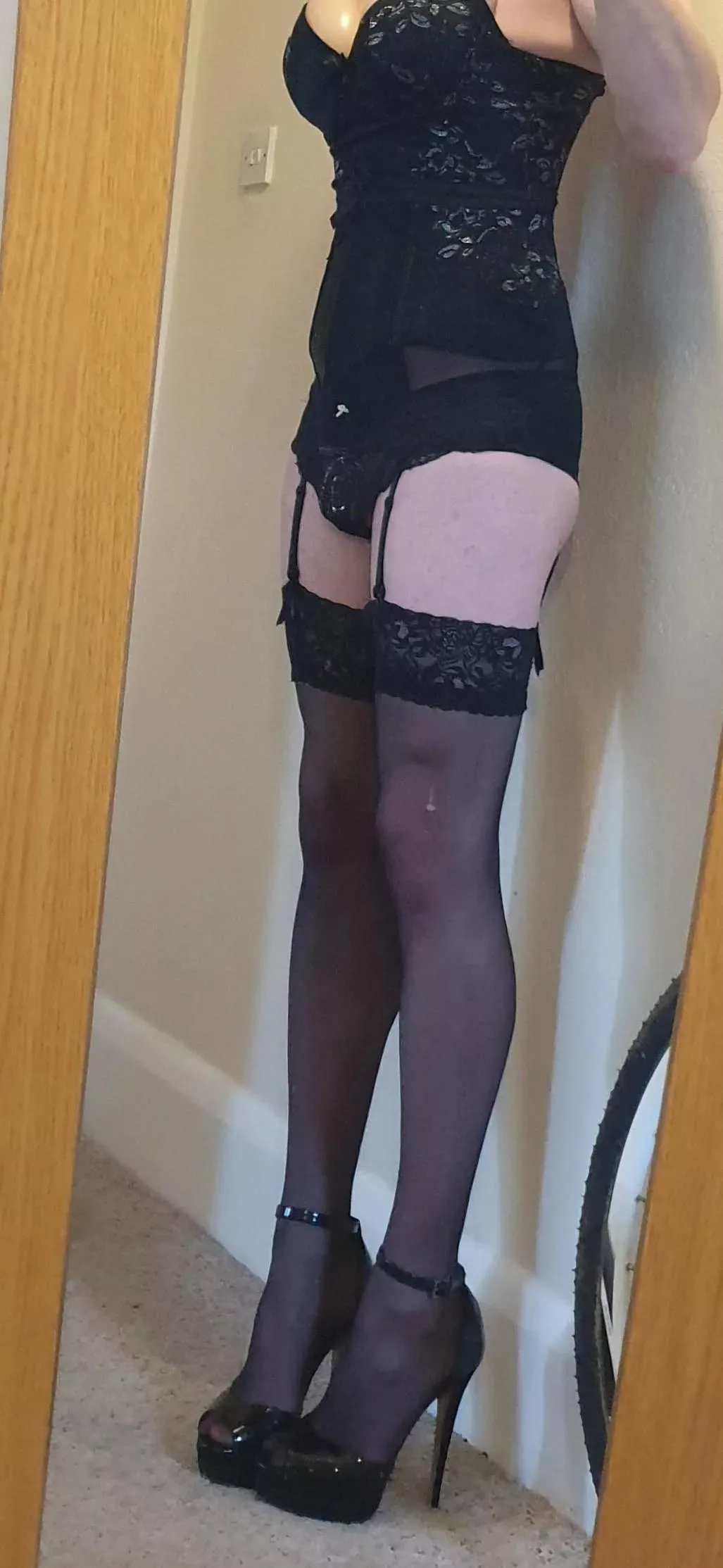 Locked in black lingerie 😊💋