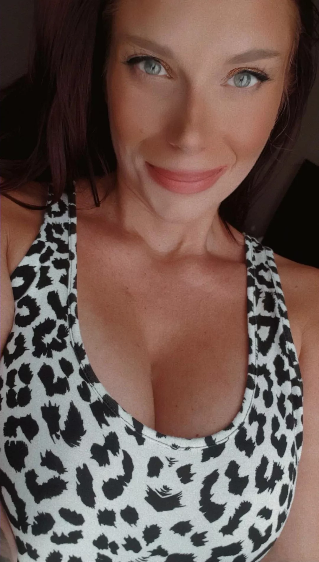 My eyes are up here [self]