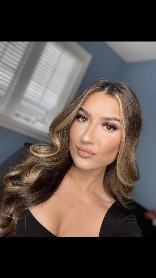 My friends girlfriend 🔥