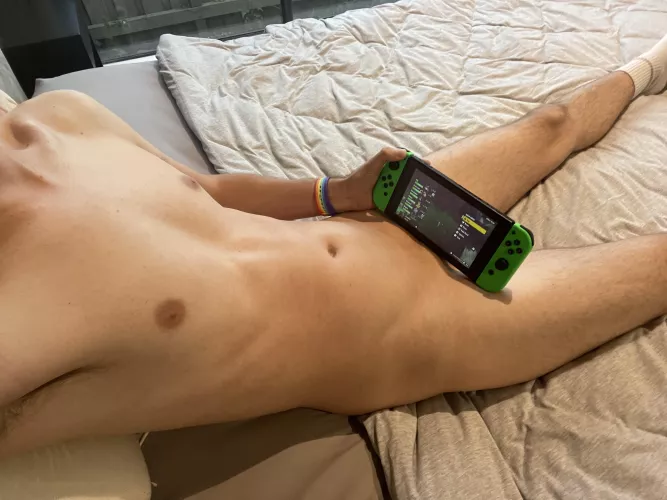 Playing a little Scarlet.