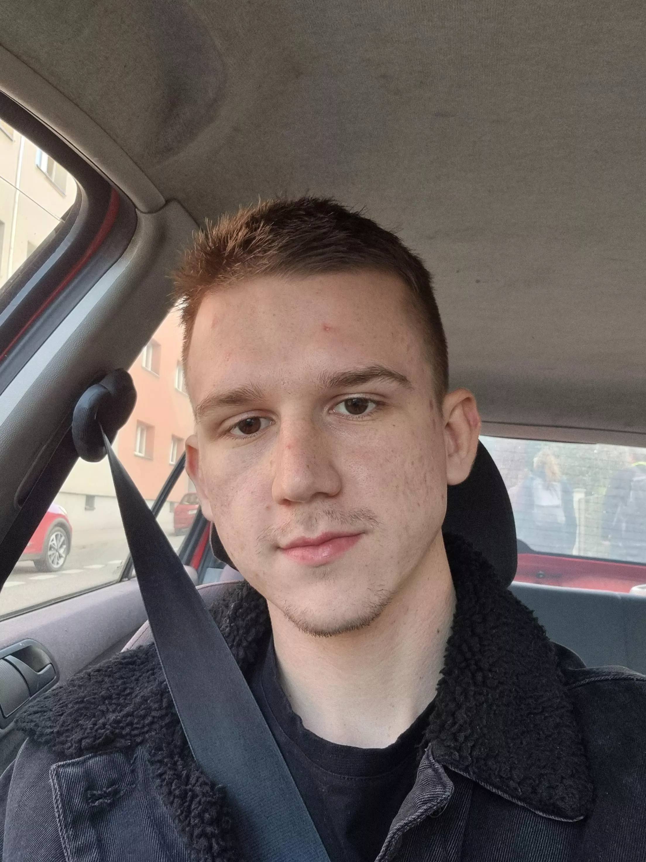 really struggling atm :) let's keep each other feeling good through the bad times