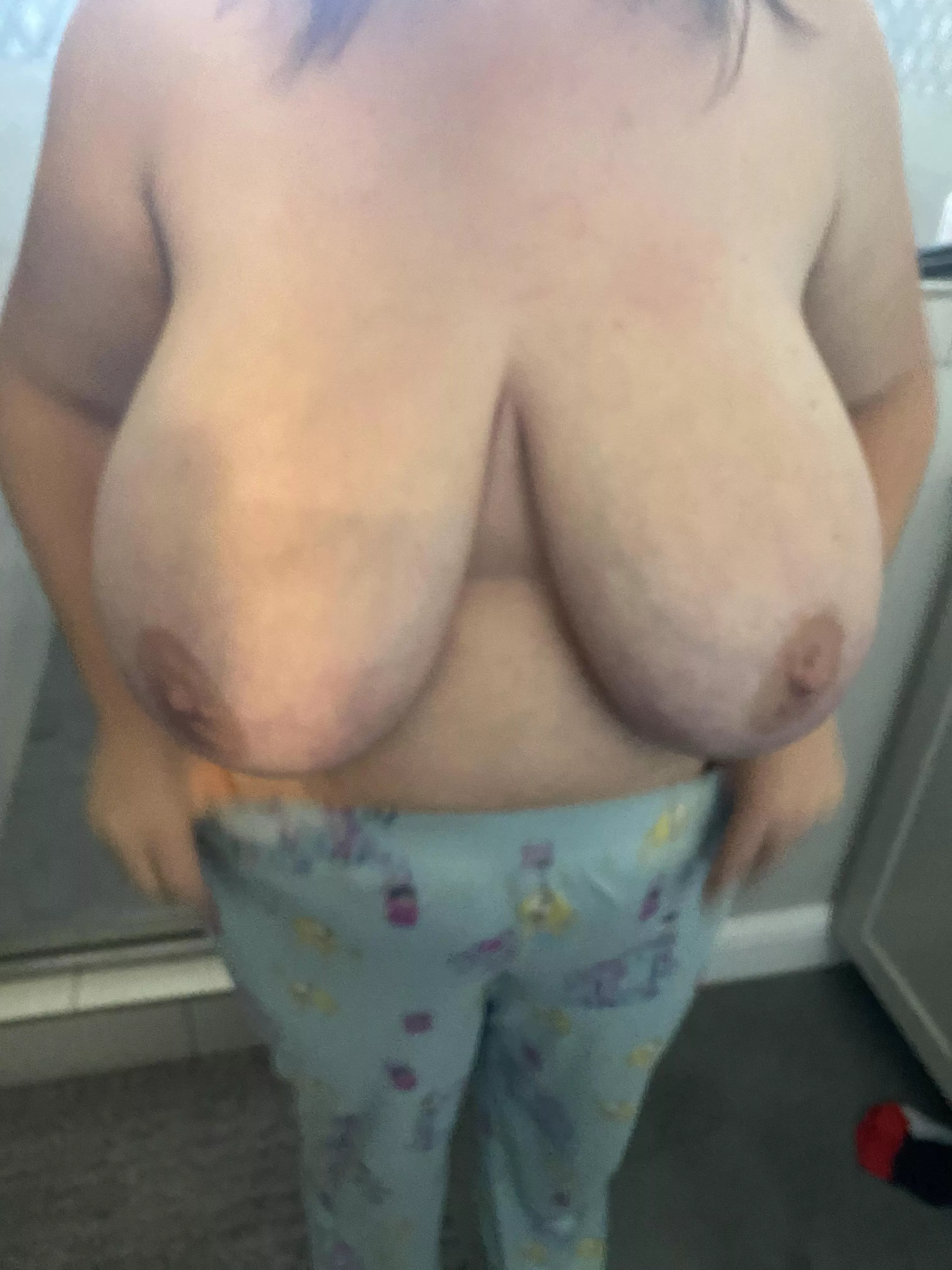 Right before the shower and Sunday shower Sex 😈