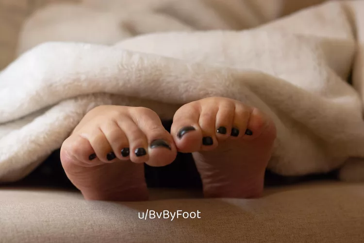 Rows of toes
