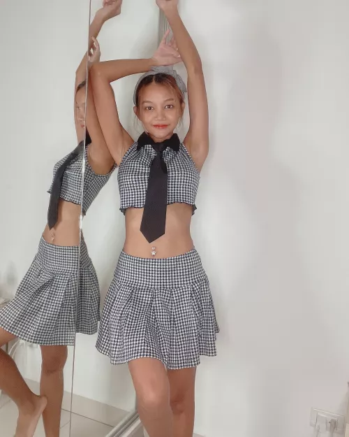 school girl videos out now 😈