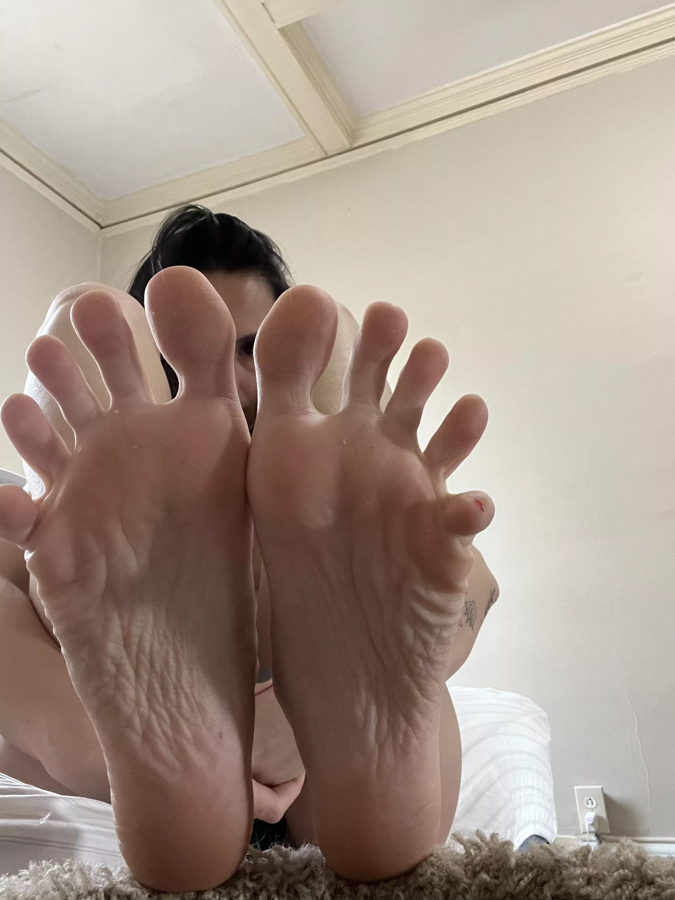 sooo many fake worshippers out there 😞 all I want to do is show off my body to someoneee