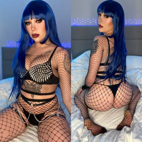 The front or the back? Or both? 😌🖤