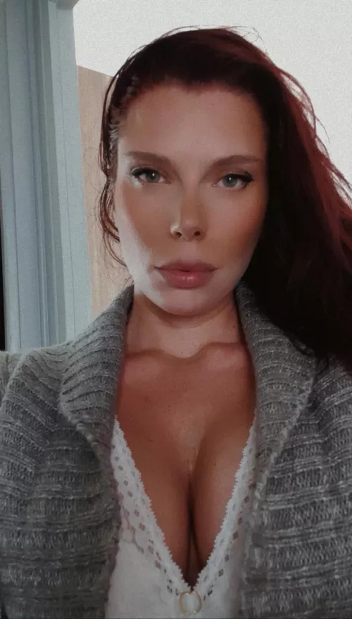 Try not to blink [self]