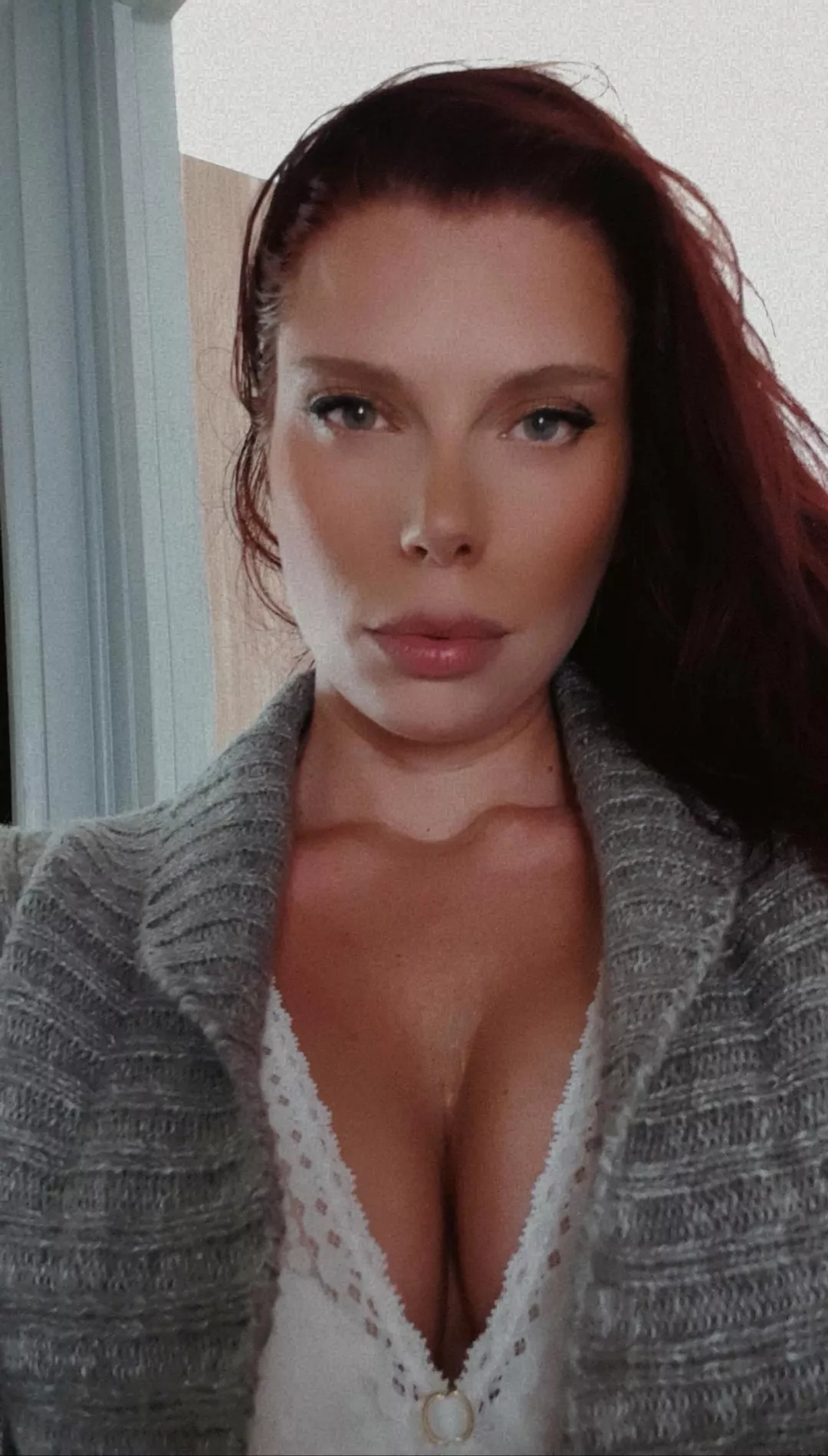 Try not to blink [self]