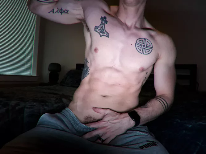 Which pubes do u go for first?