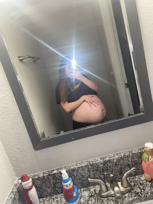 Who wants to see the nude version? Hehe