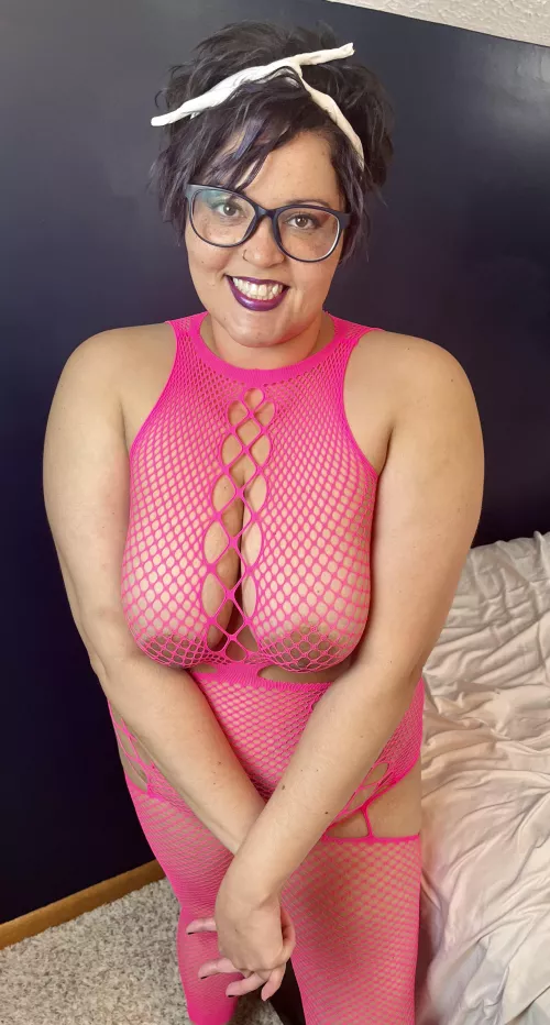 Whole-body shot in my pink bodysuit