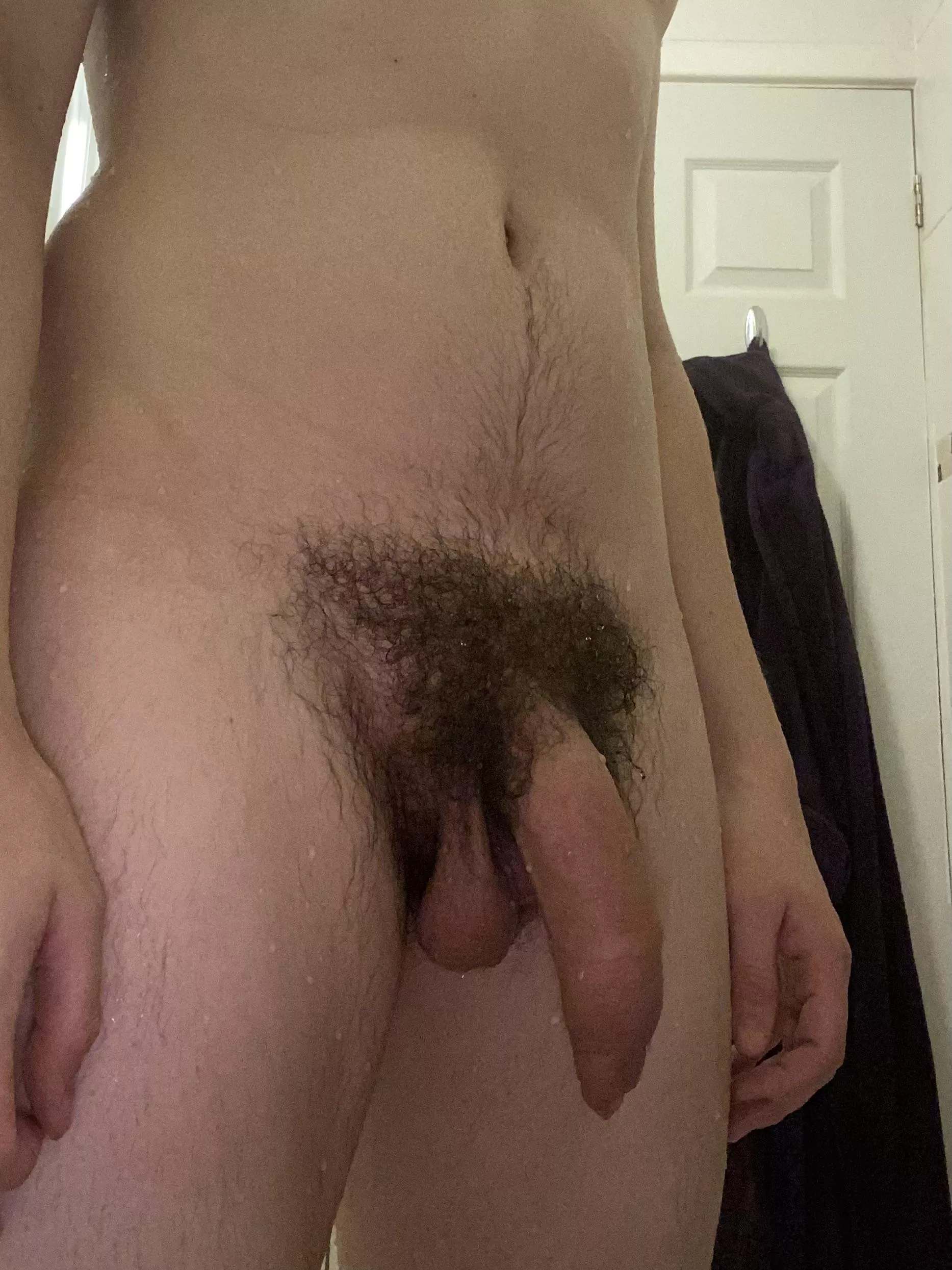 (22) Hairy softie out of shower DM’s open