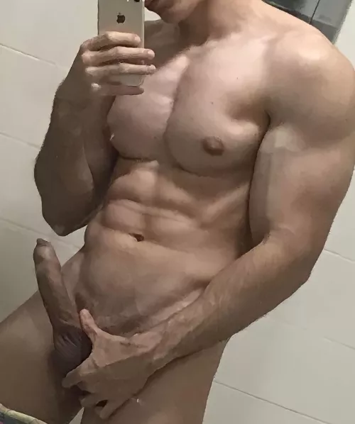 [22] On your knees... 😏🔥