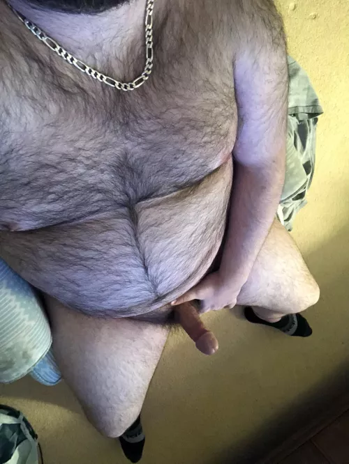 25m chub enjoying my night, join me?? 18+