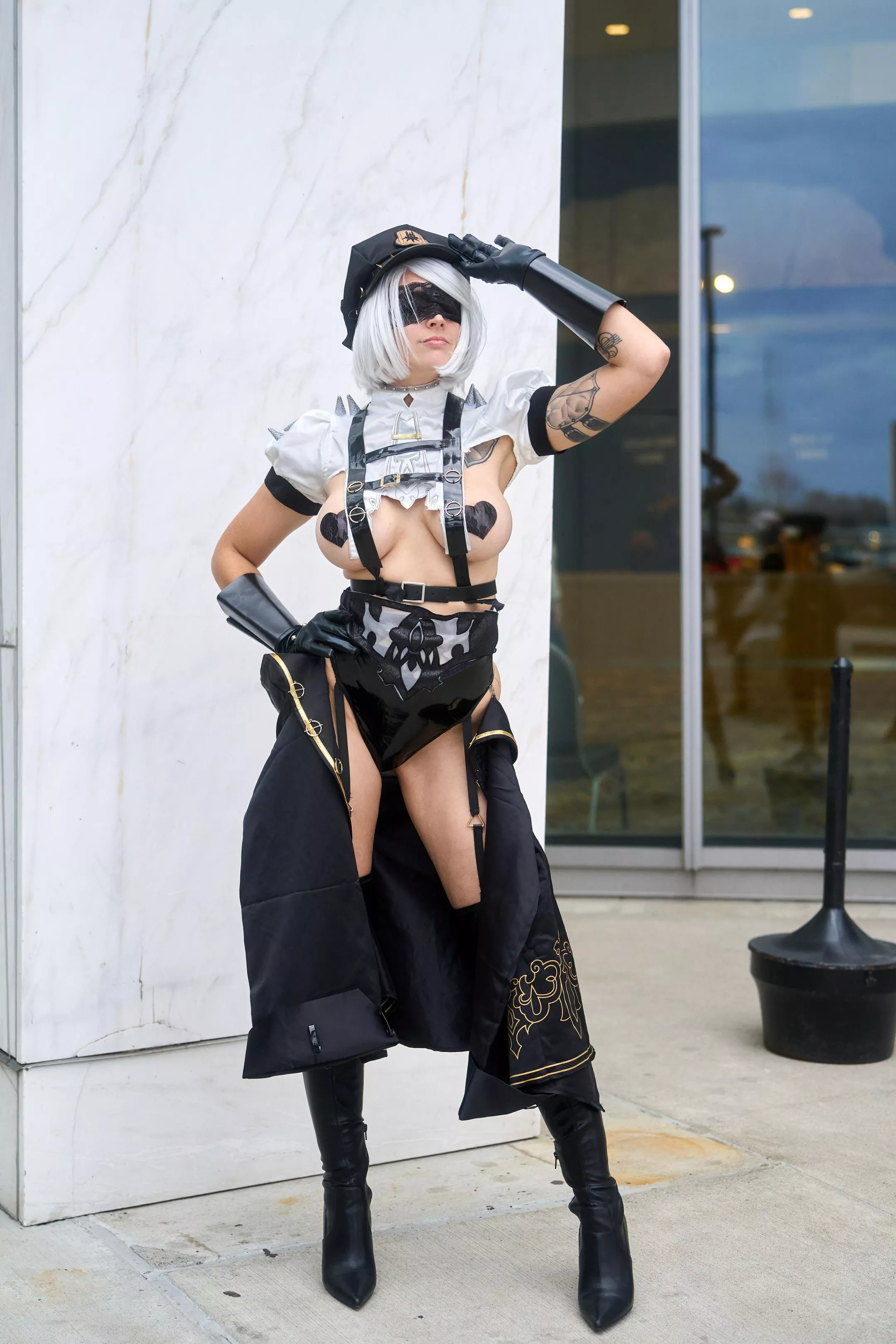 2b waiting for some fun from neirautomata by bionic_bynx