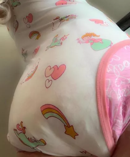 [30][F] Padded in my onesie