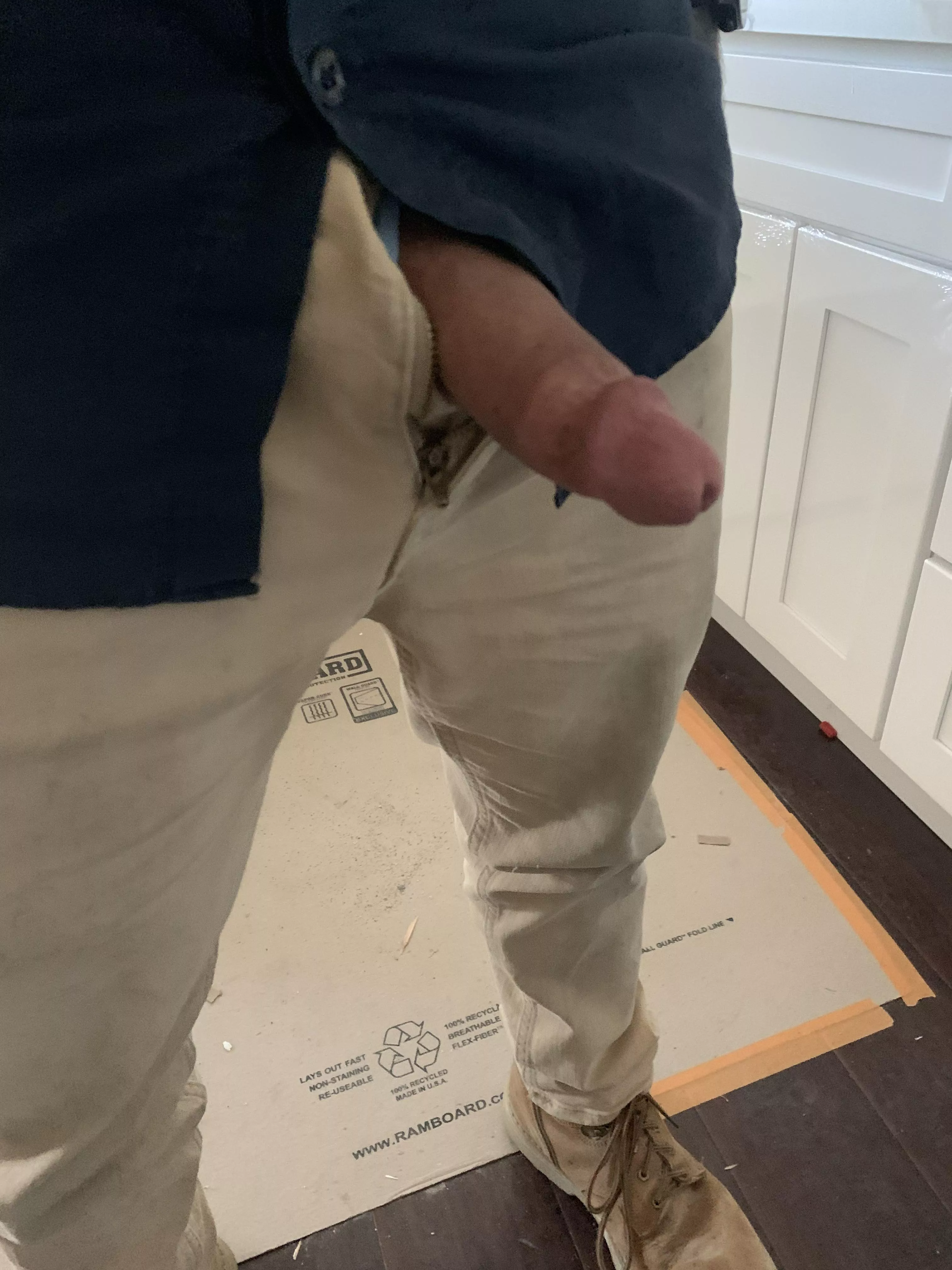 (39) Bored and lonely at work. DM me and keep me company