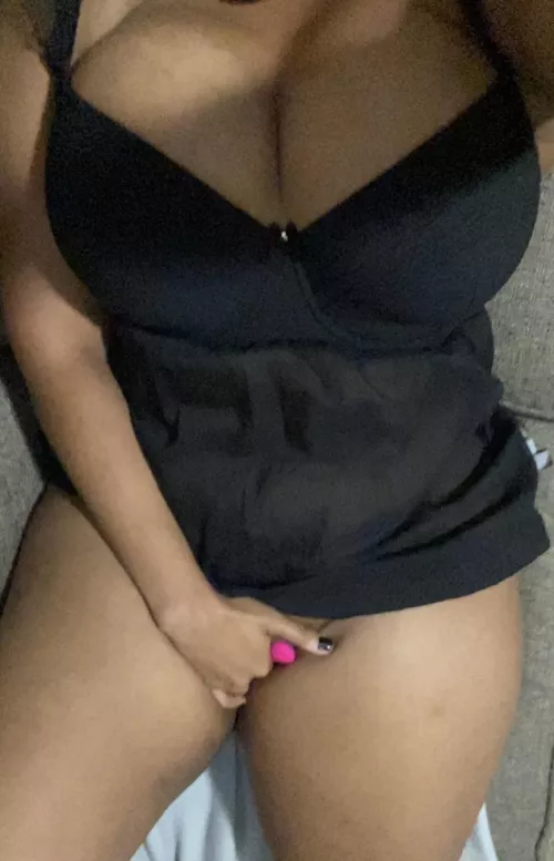 A nice view of the thighs 😉