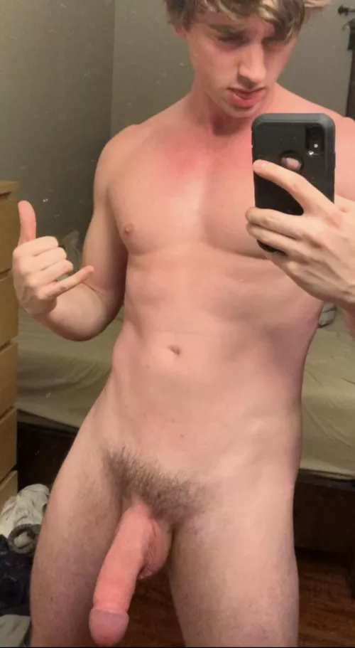 Anyone hungry for a hung country jock?