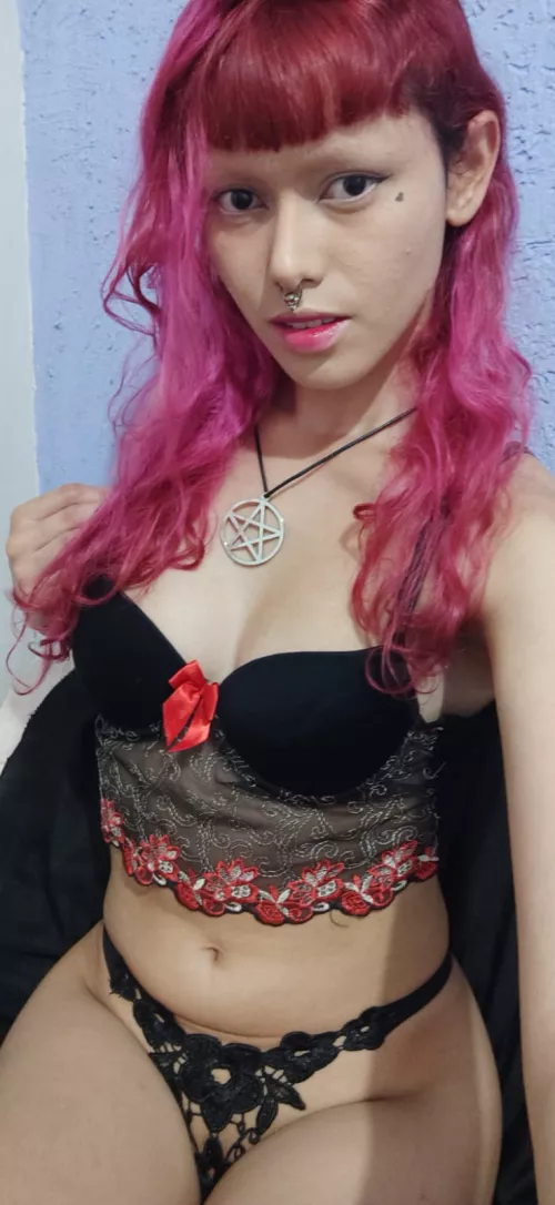 Can I be your girlfriend? 🥰