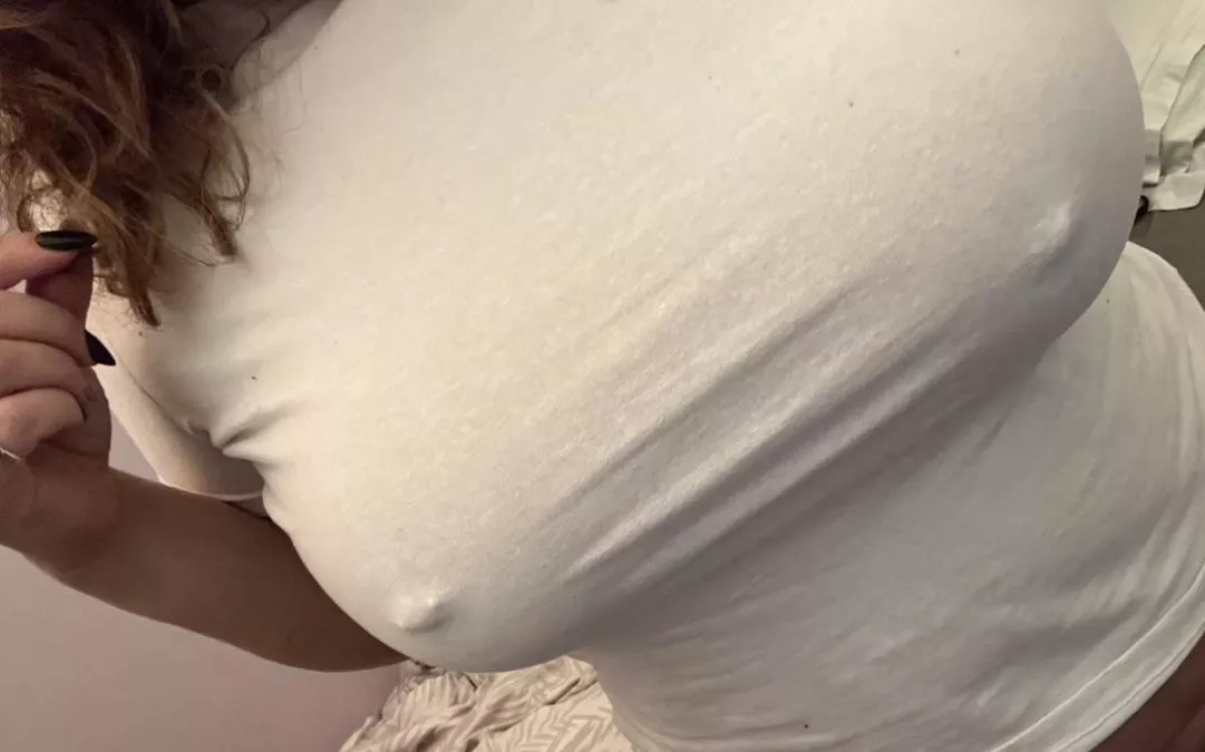 Can you tell my go to comfy clothes are a white top and no bra? 😉