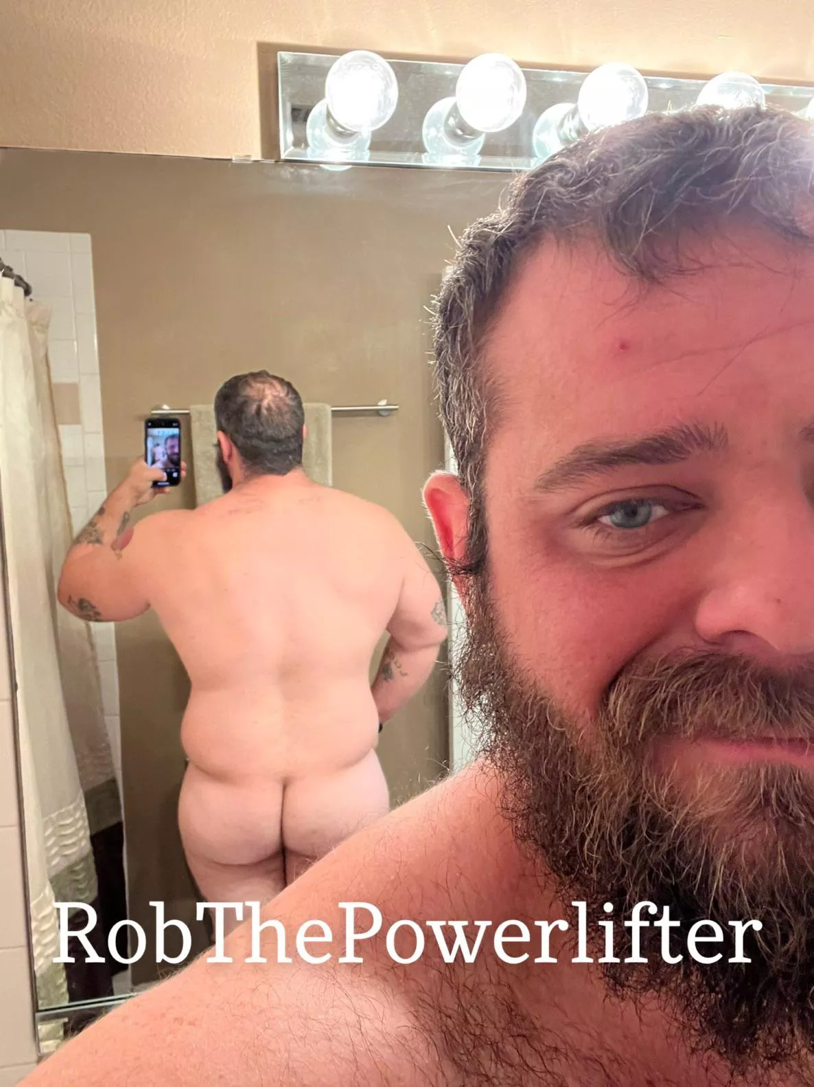 Comment if you like a broad back and squat booty.